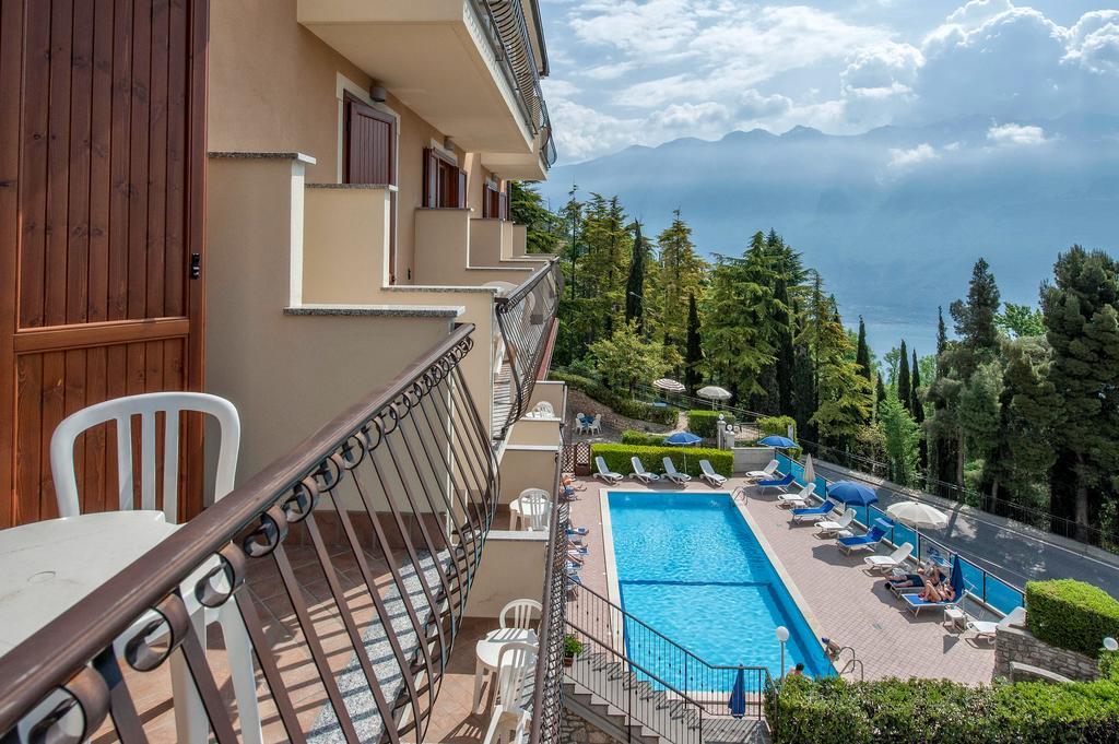 Hotel Bellavista Tignale Exterior foto